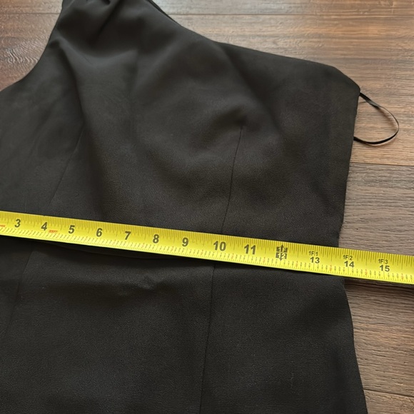 Express One Shoulder NWOT Dress with Side Zipper and lined! - Picture 10 of 11